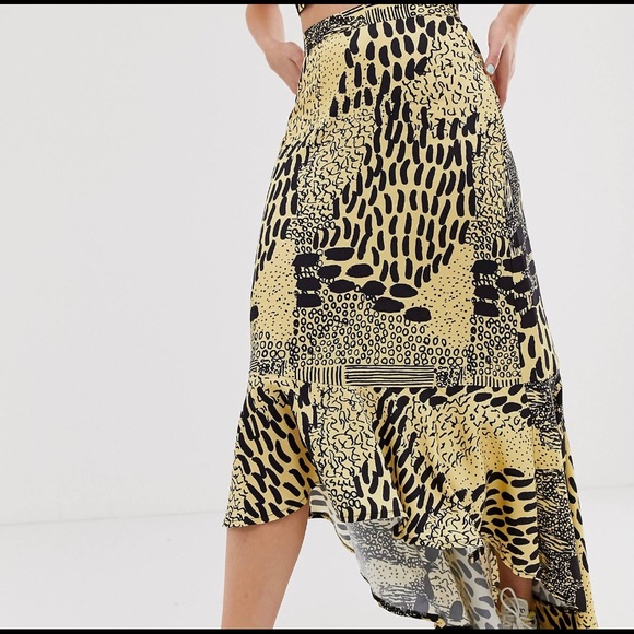 ASOS MADE IN KEYNA set in animal print - Picture 3 of 4